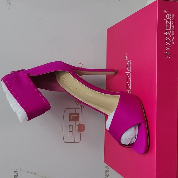 Women's Heeled Dress Sandals - Picture 4 of 13